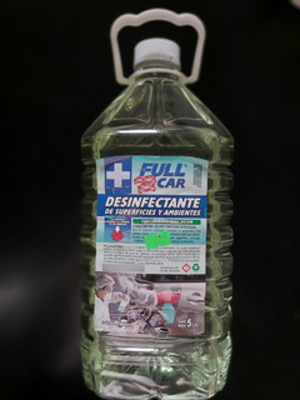 DESINFECTANTE x 5 Lts. Amonio cuaternario con alcohol concentrado, Para ser usado en el exterior e interior del vehculo. No daa ni mancha las superficies. Dilucin para el uso: 1 parte en 10 de agua